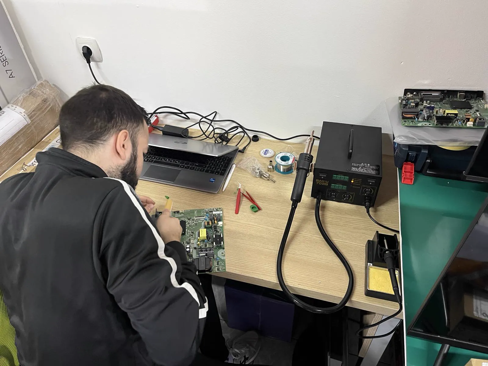 Profesionalni alat za servis